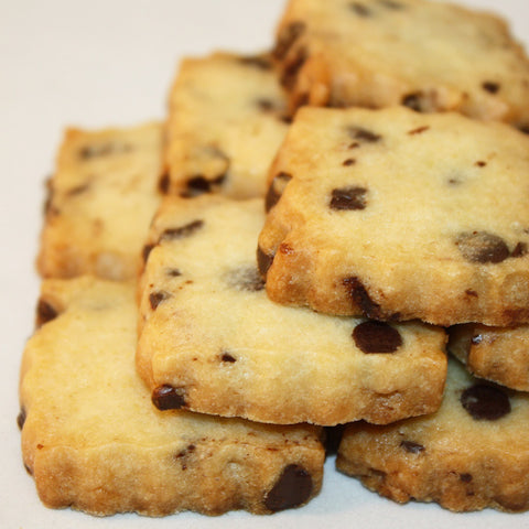 Chocolate Chip Shortbread Cookies | Chocolate chip sugar cookie crisp and buttery with Guittard chocolate