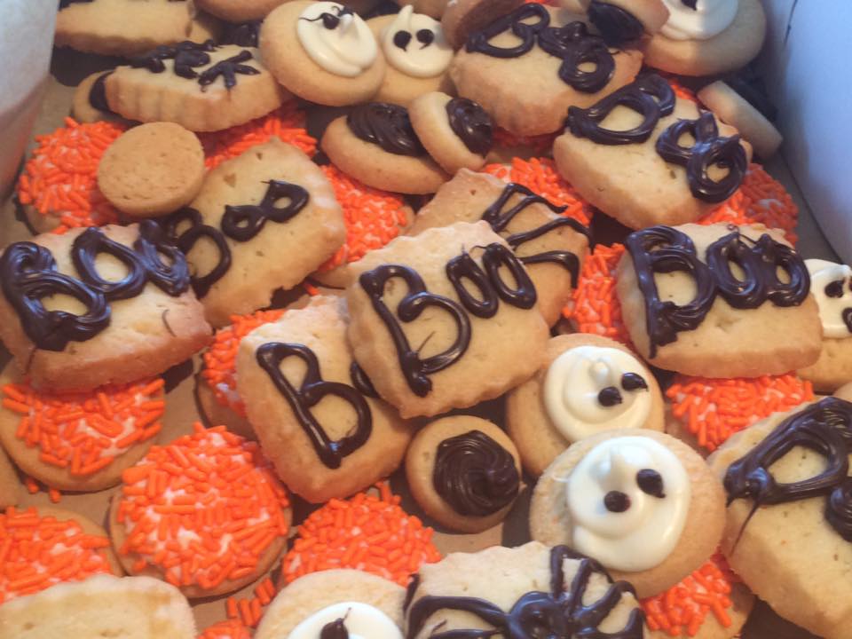 Halloween Decorated Cookies, Cocktails, and Spooktacular Decorations