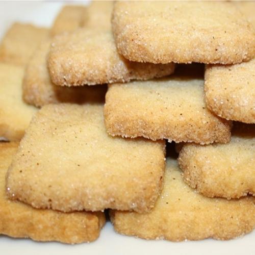 HALLOWEEN CINNAMON SUGAR COOKIES | GIFT WRAPPED