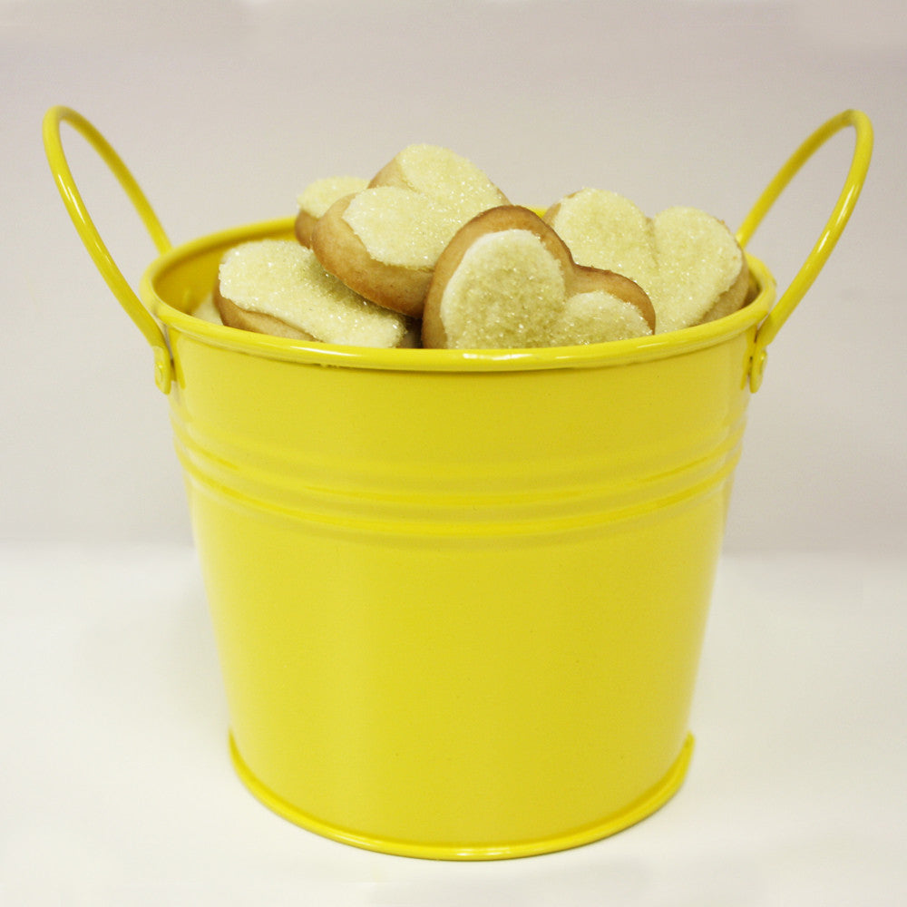HEART SHAPED SUGAR COOKIE LOVE BUCKET – YELLOW (MEDIUM)